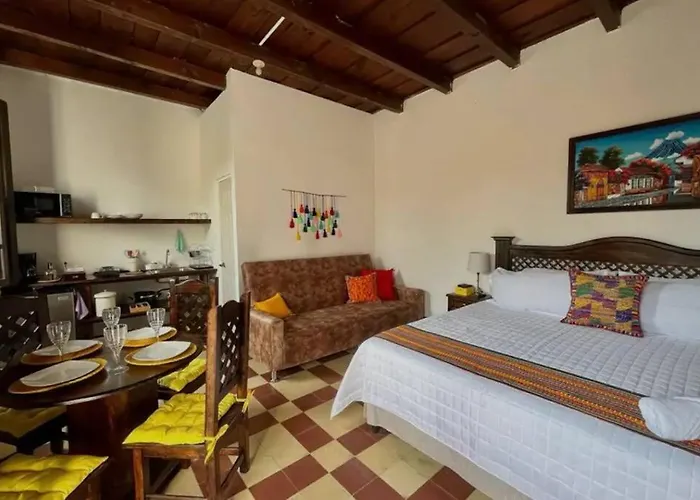 T3 Nice Apartment Just 3 Blocks From The Park